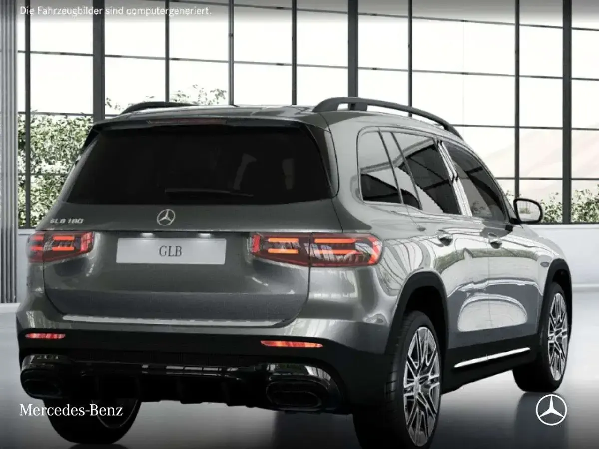 Gebraucht Mercedes GLB180 AMG 136 PS (100 kW) 2026 Grau SUV