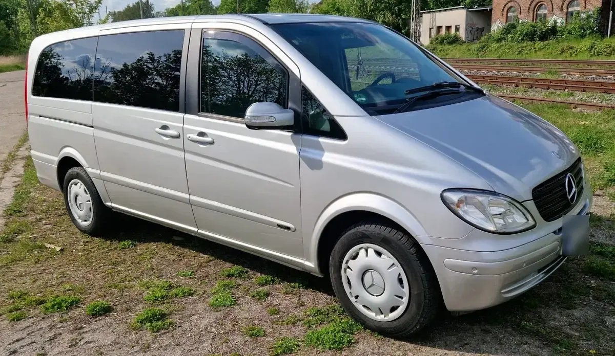 Gebraucht Mercedes Viano 116 PS (85 kW) 2008 Silber Van / Kleinbus