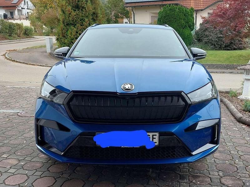 Blau Gebraucht 2023 Skoda Enyaq iV SportLine SUV | 39.999 € (Etwas zu teuer) - Bild 1/4