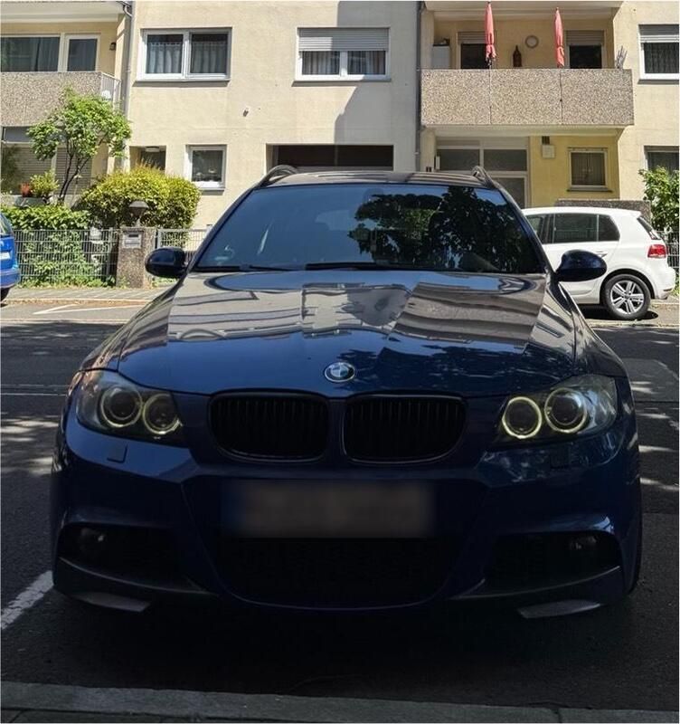 Blau Gebraucht 2008 BMW 330 M Performance Kombi | 10.700 € - Bild 1/4