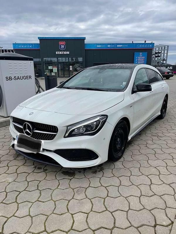 Weiß Gebraucht 2017 Mercedes CLA200 Kombi | 10.000 € (Superpreis) - Bild 1/2