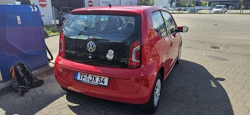 Używany VW up! move up! 68 KM (50 kW) 2013 Czerwony Hatchback