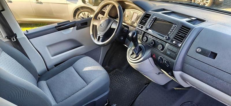 Gebraucht VW Transporter 140 PS (102 kW) 2013 Silber Van