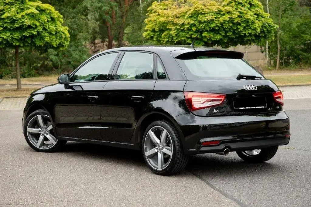 Gebraucht Audi A1 Sport 116 PS (85 kW) 2015 Schwarz Kleinwagen