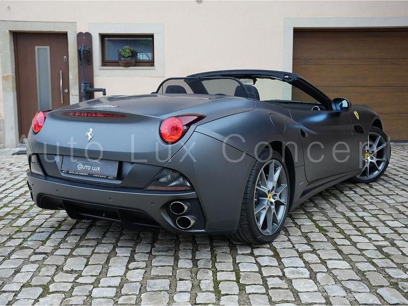 Gebraucht Ferrari California 460 PS (338 kW) 2011 Grau Cabrio