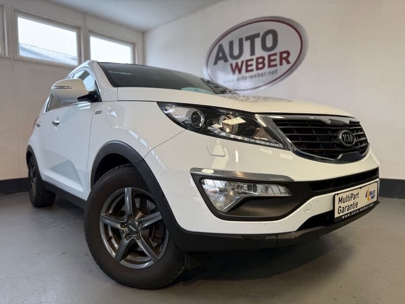 Weiß Gebraucht 2011 Kia Sportage SUV | 11.890 € (Fairer Preis) - Bild 1/4