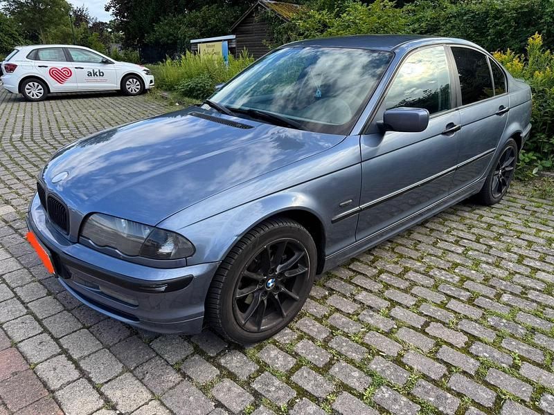Gebraucht 1998 BMW 318 Limousine | 1.950 € - Bild 1/4