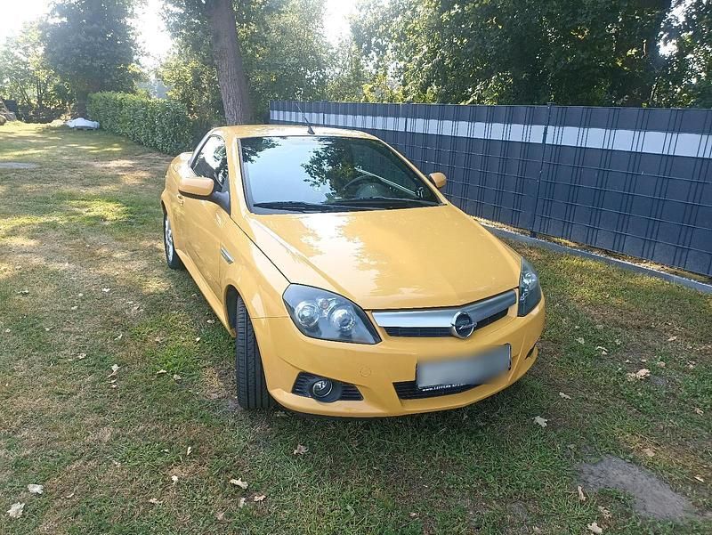 Gebraucht 2005 Opel Tigra Cabrio | 2.200 € (Teuer) - Bild 1/4