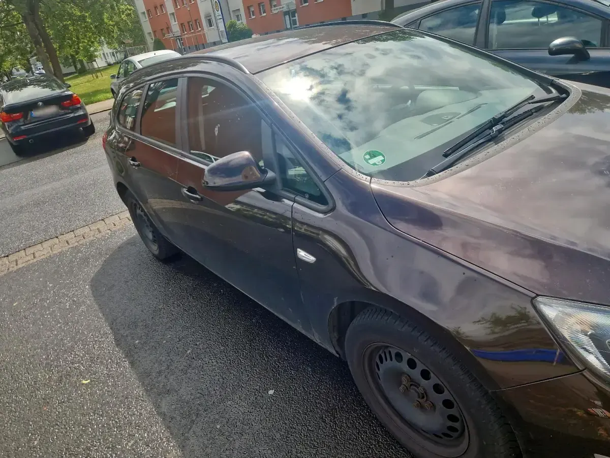 Gebraucht Opel Astra 136 PS (100 kW) 2012 Braun Kombi