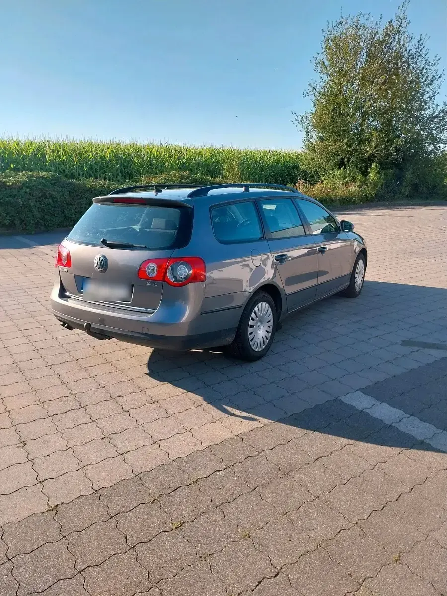Gebraucht VW Passat 140 PS (102 kW) 2006 Silber Limousine