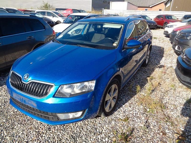 Blau Gebraucht 2015 Skoda Octavia Style Kombi | 6.400 € (Superpreis) - Bild 1/4