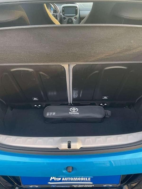 Gebraucht Toyota Aygo 72 PS (52 kW) 2020 Blau Kleinwagen