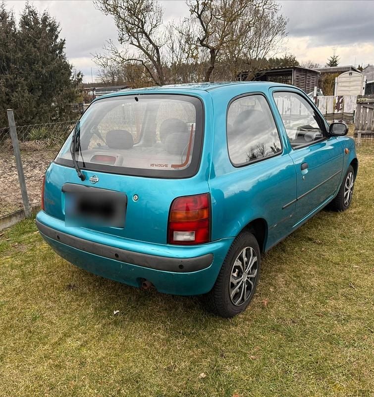 Gebraucht Nissan Micra 54 PS (39 kW) 1998 Blau Kleinwagen