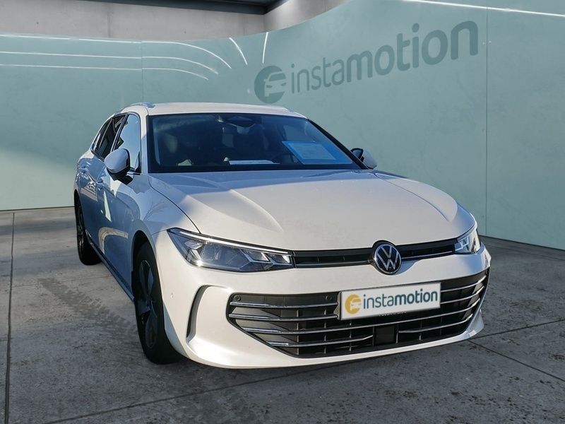 Weiß Gebraucht 2023 VW Passat Business Kombi | 35.040 € - Bild 1/4