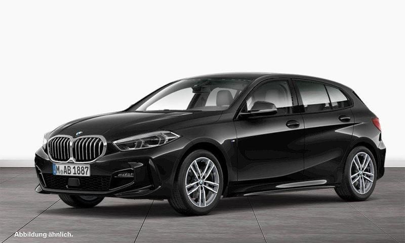 Schwarz Gebraucht 2023 BMW 118 Shadowline Kleinwagen | 31.912 € (Teuer) - Bild 1/3