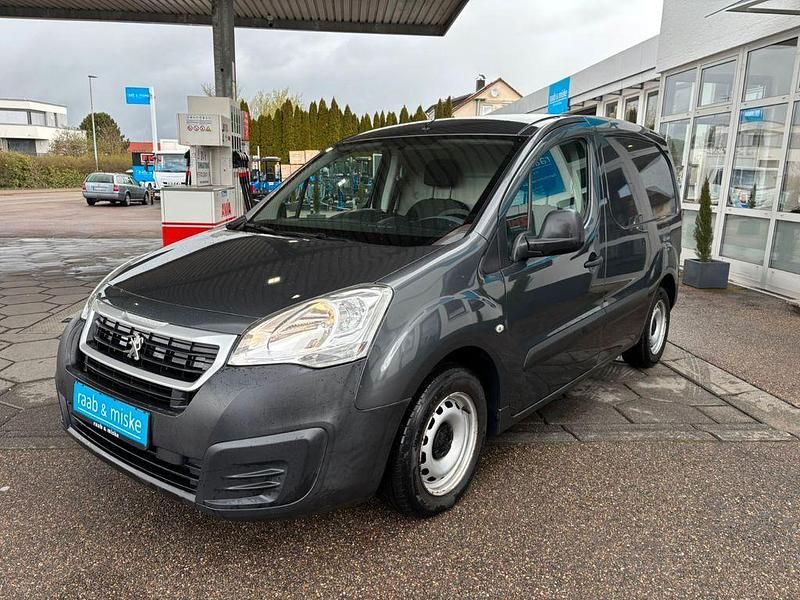 Gebraucht Peugeot Partner Premium 75 PS (55 kW) 2018 Grau Van / Kleinbus