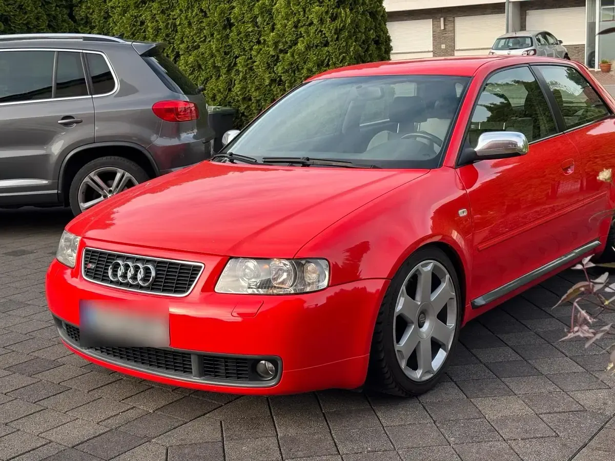 Gebraucht Audi S3 Basis 224 PS (164 kW) 2003 Rot Kleinwagen