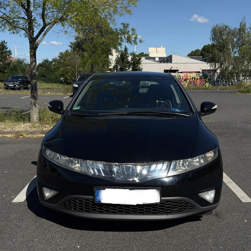 Schwarz Gebraucht 2008 Honda Civic Comfort Limousine | 3.700 € (Guter Preis) - Bild 1/4