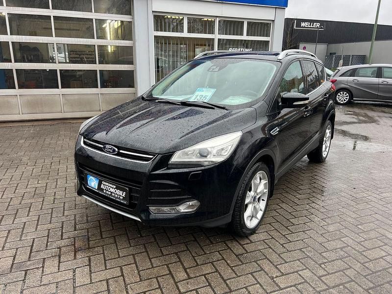 Gebraucht Ford Kuga Titanium 163 PS (119 kW) 2013 Schwarz SUV