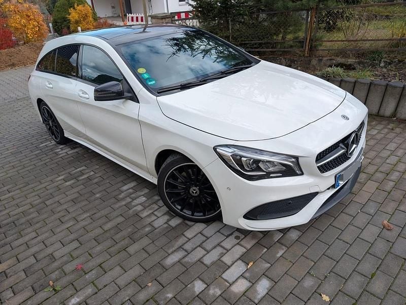 Gebraucht Mercedes CLA220 AMG 177 PS (130 kW) 2017 Weiß Limousine
