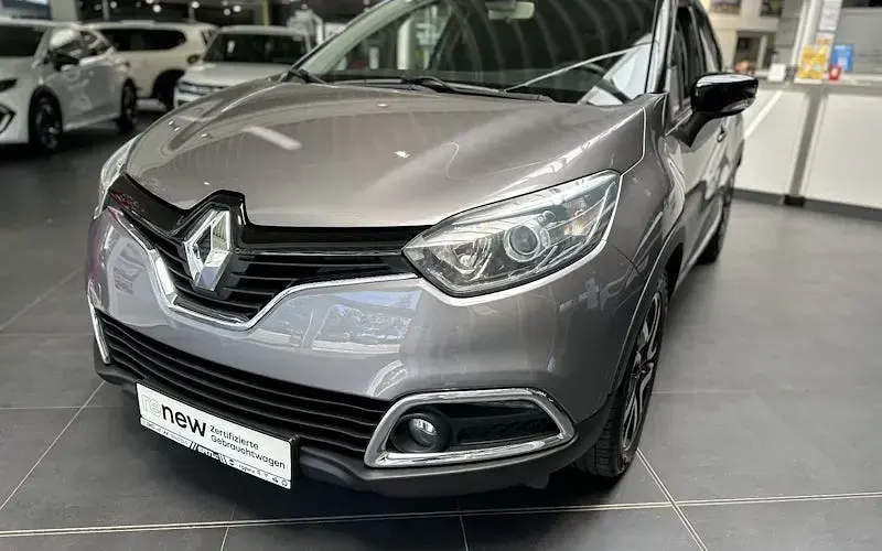 Gebraucht Renault Captur Luxe 120 PS (88 kW) 2015 SUV
