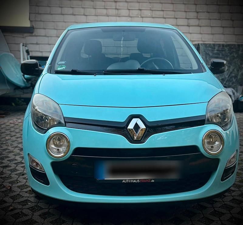 Blau Gebraucht 2013 Renault Twingo Initiale Paris Kleinwagen | 5.600 € (Etwas zu teuer) - Bild 1/4