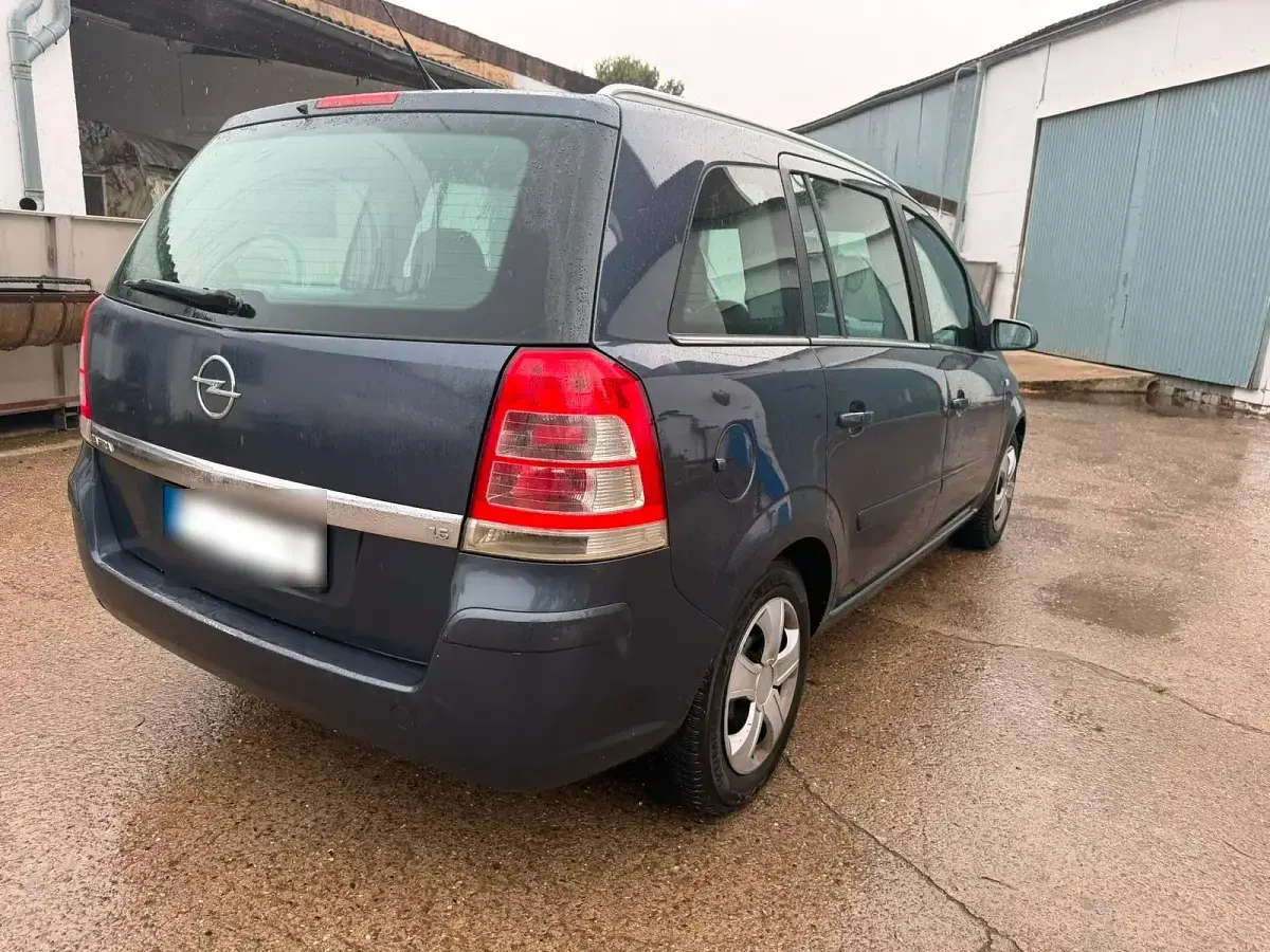 Gebraucht Opel Zafira 110 PS (80 kW) 2008 Grau Van / Kleinbus
