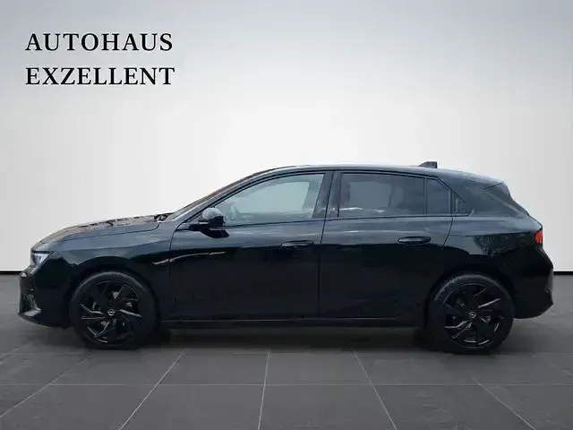 Gebraucht Opel Astra GS Line 131 PS (96 kW) 2024 Schwarz Kleinwagen