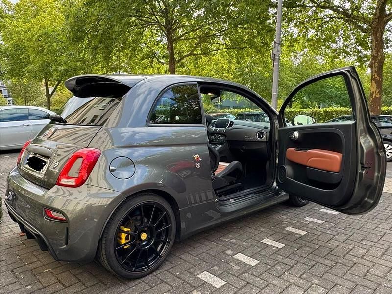Grau Gebraucht 2018 Abarth 595 Competizione Kleinwagen | 16.500 € (Fairer Preis) - Bild 1/4