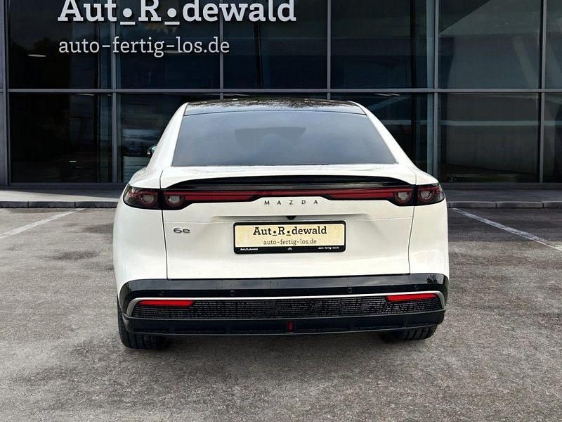 Neu Mazda 6e Takumi-Line 189 kW (258 PS) 2026 Crystal white pearl metallic Limousine