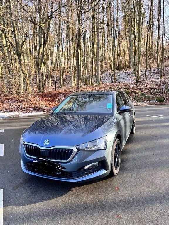 Gebraucht Skoda Scala Ambition 116 PS (85 kW) 2019 Grau Kleinwagen