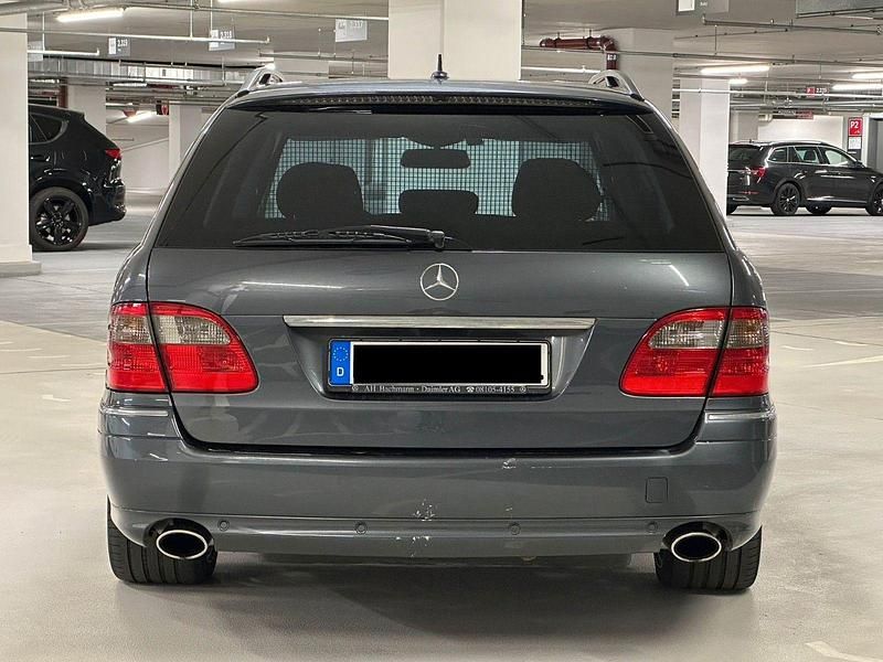 Second-hand Mercedes E350 272 CP (200 kW) 2008 Albastru Break