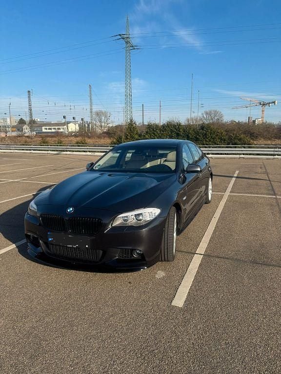 Schwarz Gebraucht 2010 BMW 535 Sport Line Limousine | 14.900 € (Etwas zu teuer) - Bild 1/4