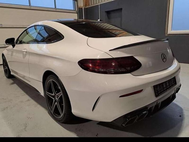 Gebraucht Mercedes C43 AMG AMG 390 PS (286 kW) 2018 Weiß Coupé
