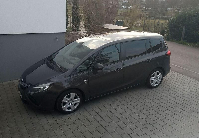 Gebraucht Opel Zafira Active 120 PS (88 kW) 2013 Grau Van / Kleinbus