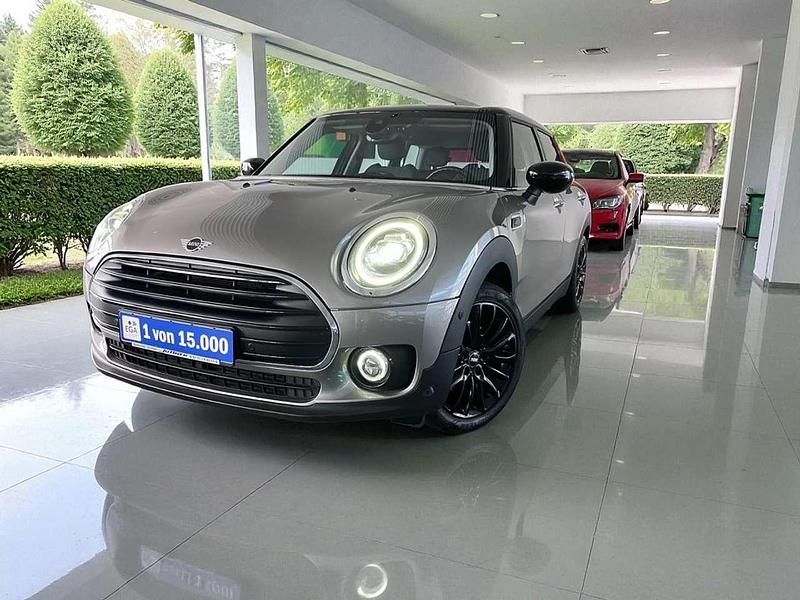 Melting silver metallic Gebraucht 2020 Mini Cooper Clubman Kombi | 19.750 € (Fairer Preis) - Bild 1/4