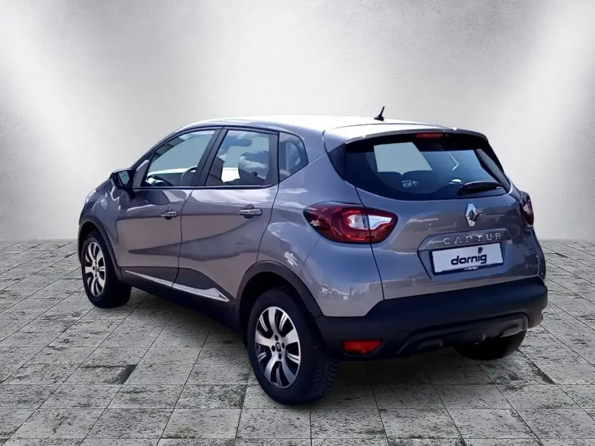 Gebraucht Renault Captur Dynamique 90 PS (66 kW) 2017 Grau SUV