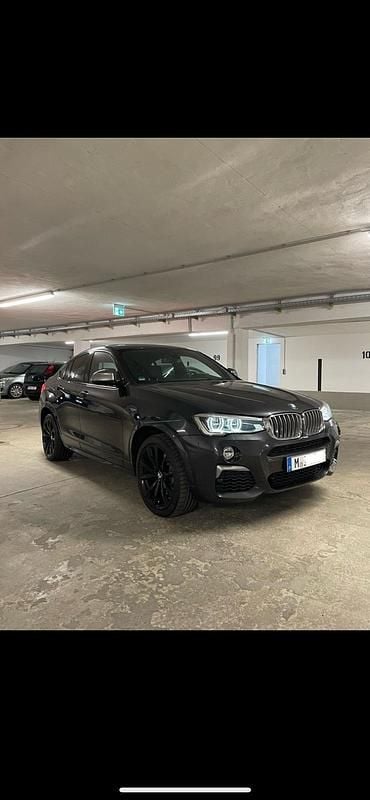 Grau Gebraucht 2017 BMW X4 M Sport SUV | 26.890 € (Fairer Preis) - Bild 1/4