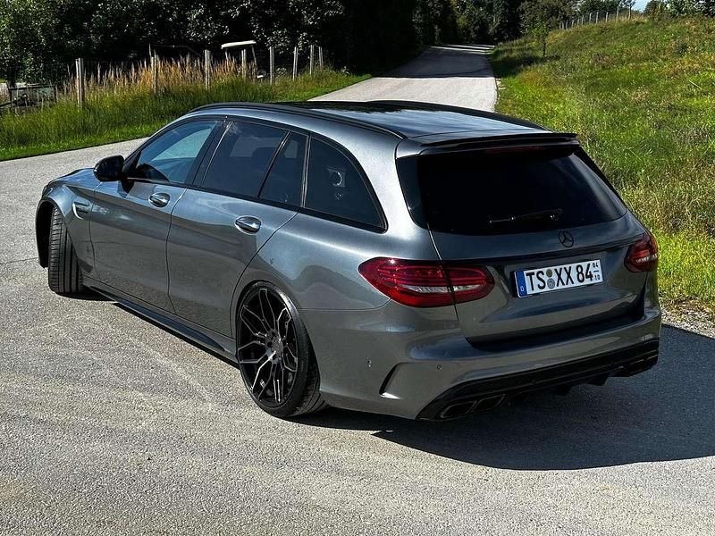 Gebraucht Mercedes C63 AMG AMG 476 PS (350 kW) 2017 Grau Kombi