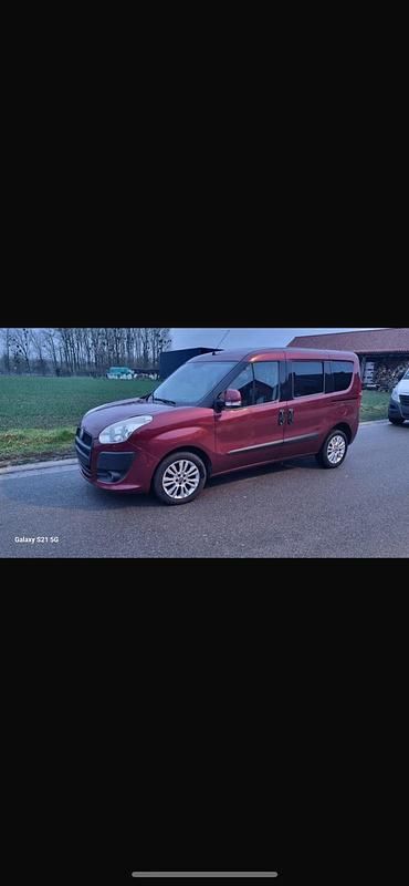 Gebraucht Fiat Doblò 104 PS (76 kW) 2012 Andere farben Van / Kleinbus