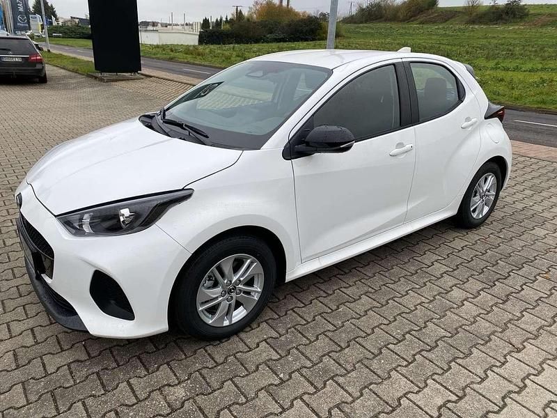 Gebraucht Mazda 2 Center-Line 116 PS (85 kW) 2025 Lunar white Kleinwagen