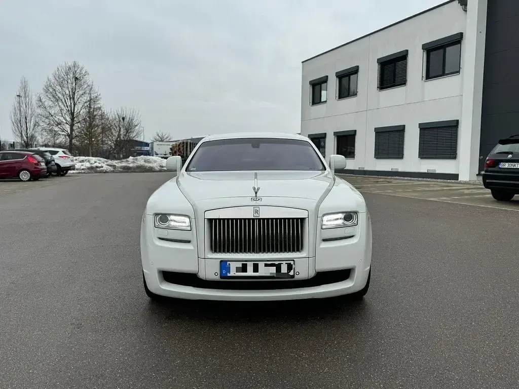 Gebraucht Rolls Royce Ghost 571 PS (419 kW) 2011 Weiß Limousine
