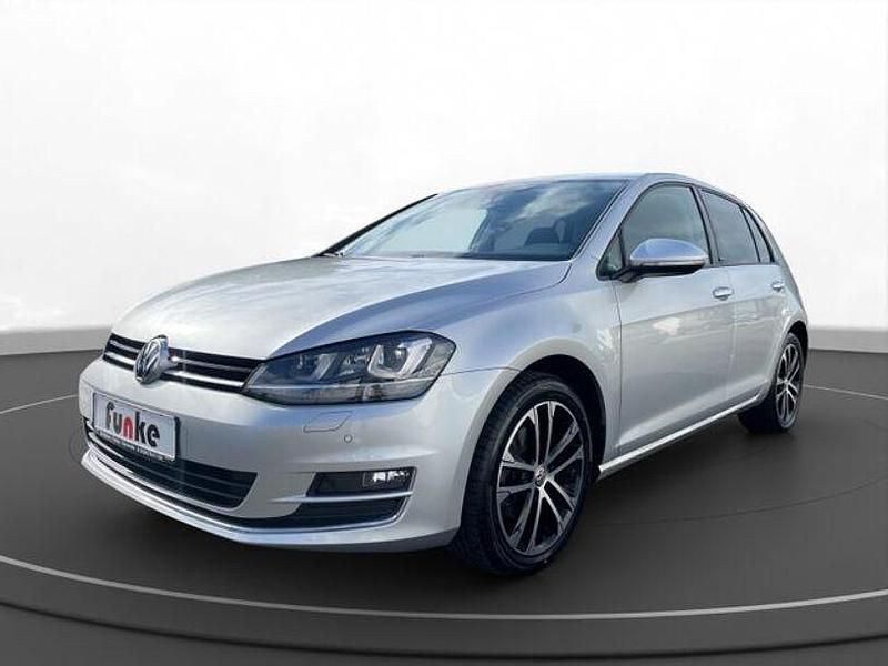Silber Gebraucht 2016 VW Golf VII Allstar Limousine | 12.990 € (Fairer Preis) - Bild 1/4