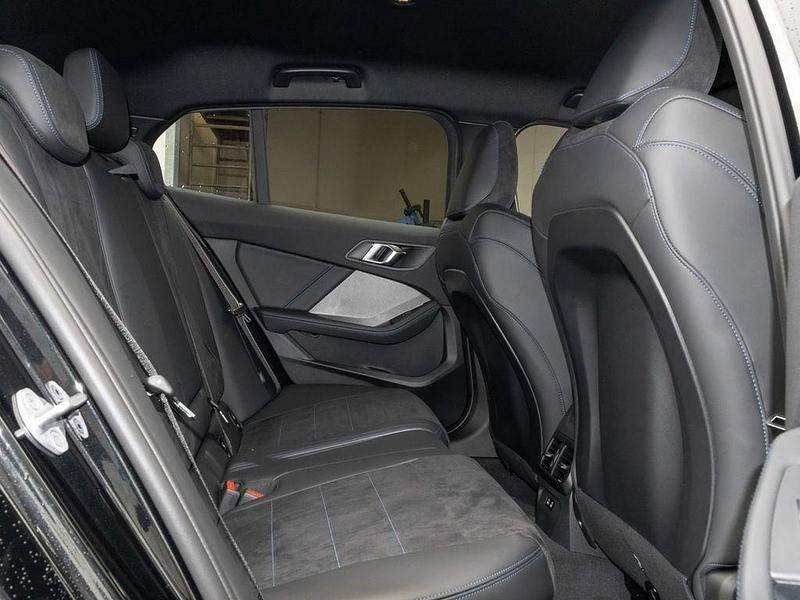 Neu BMW 123 Performance 218 PS (160 kW) 2025 Black sapphire Kleinwagen