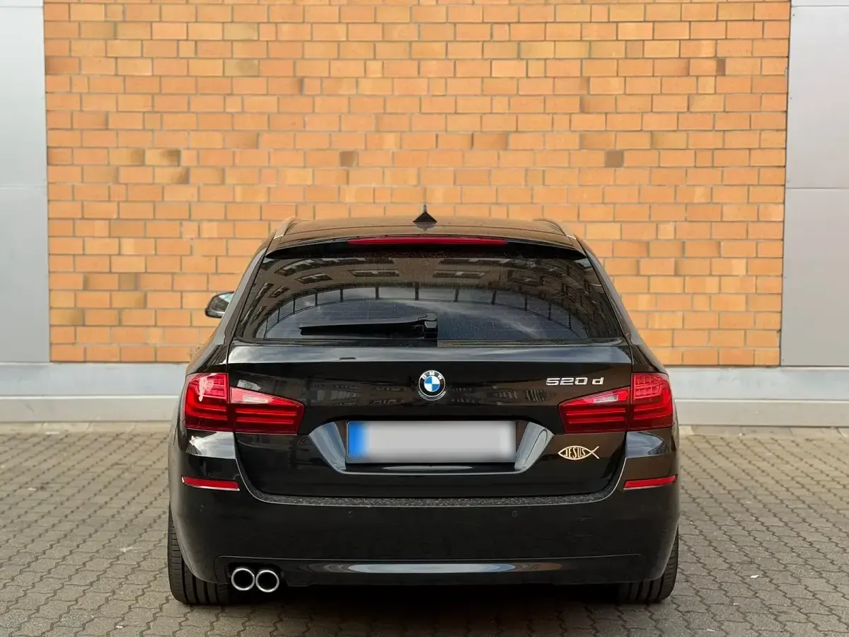 Gebraucht BMW 520 190 PS (139 kW) 2016 Schwarz Kombi