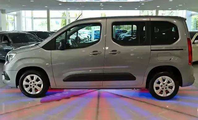 Gebraucht Opel Combo Life Elegance 131 PS (96 kW) 2022 Weiss Limousine