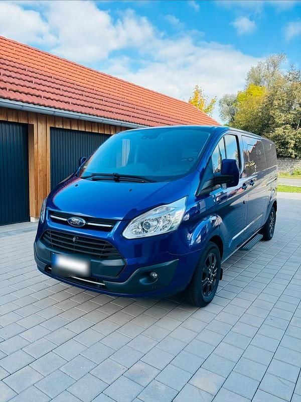 Gebraucht Ford Tourneo 170 PS (125 kW) 2017 Blau Van / Kleinbus
