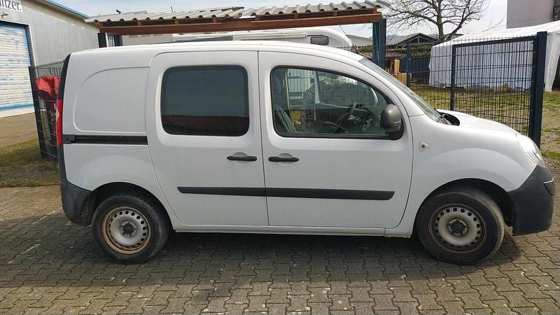 Gebraucht Renault Kangoo 90 PS (66 kW) 2013 Weiß Van / Kleinbus