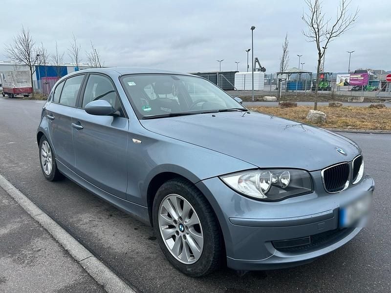 Gebraucht BMW 118 143 PS (105 kW) 2007 Silber Kleinwagen
