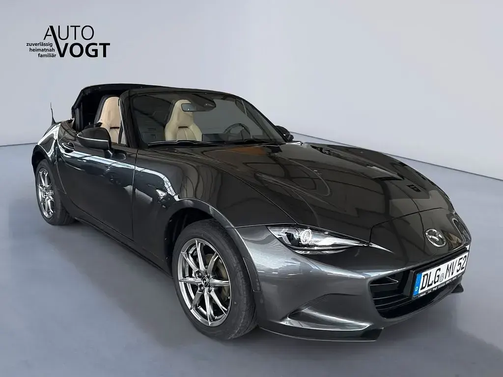 Neu Mazda MX5 Kazari 132 PS (97 kW) 2026 Grau Cabrio